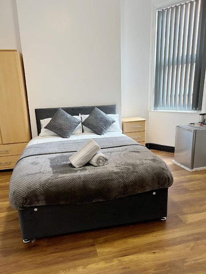 M Sisters Luxury Home In Ng6 Nottingham Esterno foto